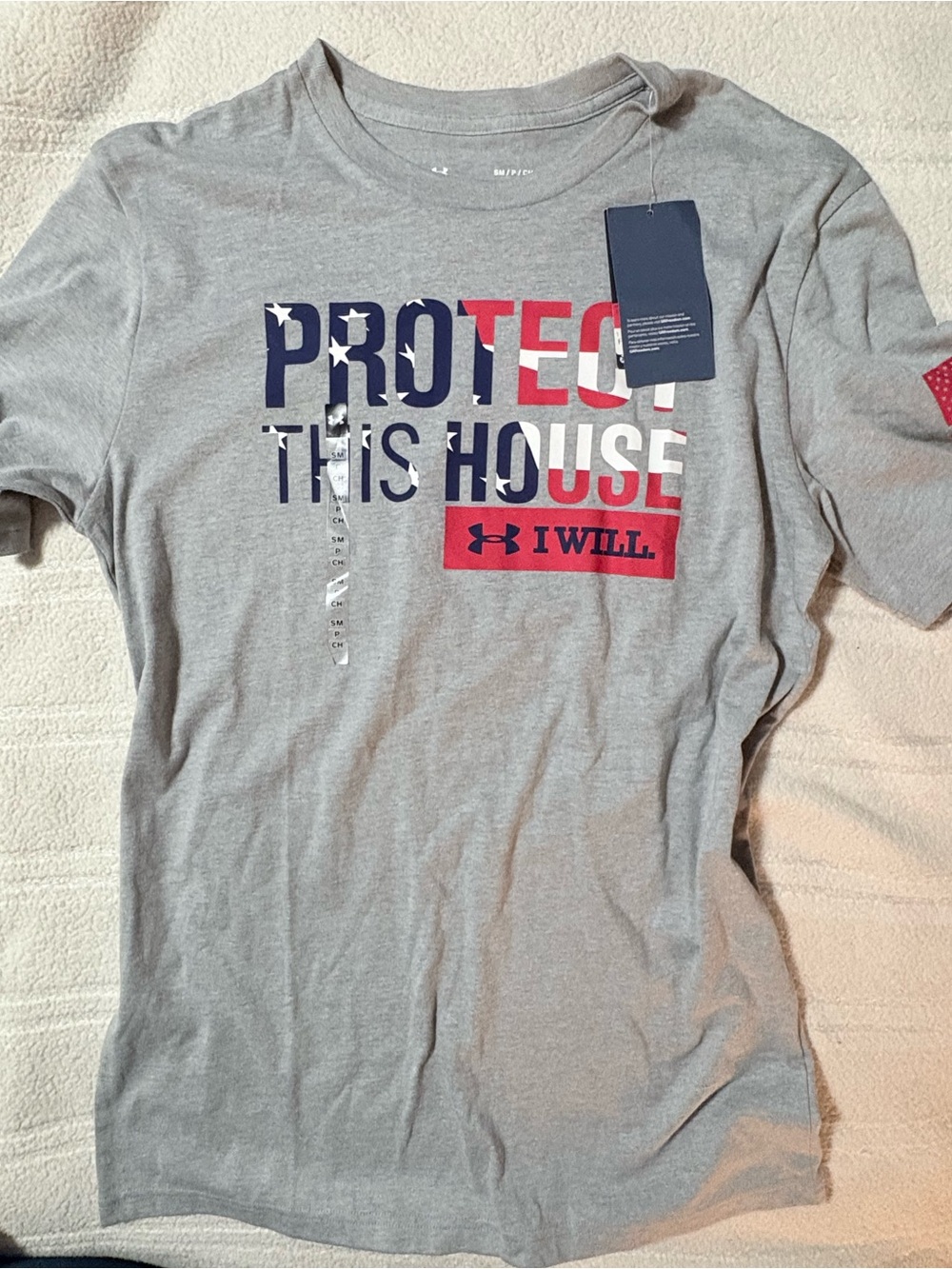 Under Armour Freedom Graphic T shirt Size Small NWT